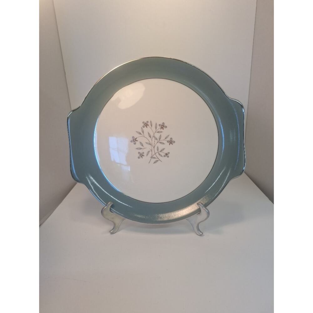 Set of 2 Empress by Grant Crest 13" Handled Chop Plates